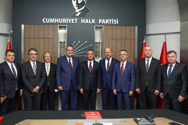 CHP Genel Başkanı Özel, HÖH Genel Başkanı Çakırov ile bir araya geldi