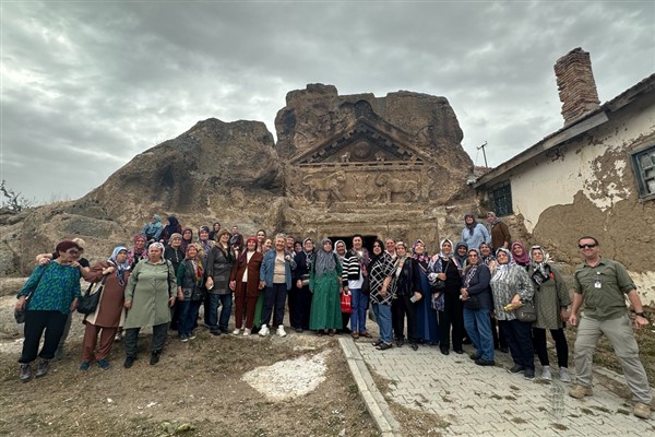 “Eskişehir Kültürel Mirası ile Buluşuyor” projesiyle 700 kişi Frig Vadilerini gezdi