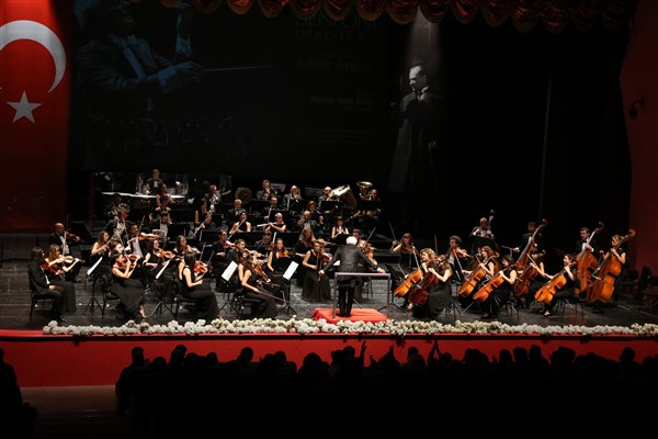 Eskişehir Senfoni Orkestrası konser verdi