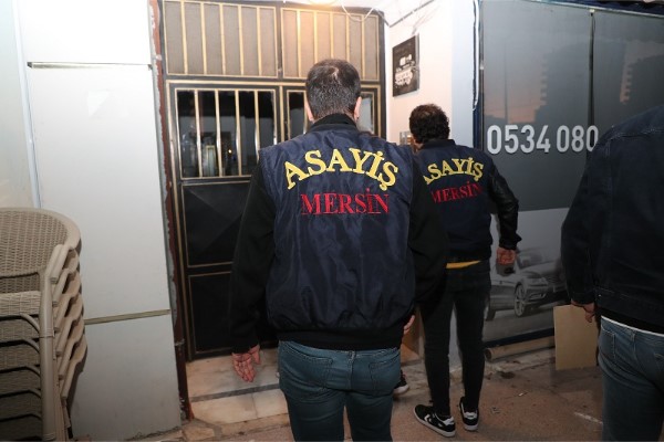 Mersin’de çeşitli suçlardan aranan 97 şahıs yakalandı