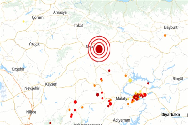 Sivas’ta 4.7 ve 4.2 büyüklüğünde deprem